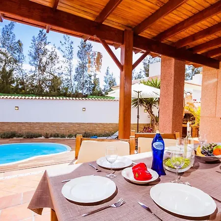Strandnahes Hibiscus Mit Privatem Pool By Interhome * Corralejo