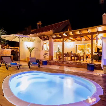 Strandnahes Hibiscus Mit Privatem Pool By Interhome