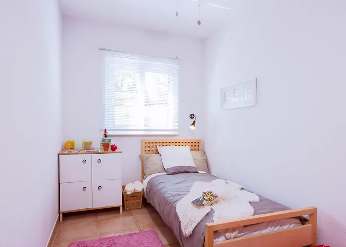 Strandnahes Hibiscus Mit Privatem Pool By Interhome *