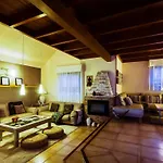 Strandnahes Hibiscus Mit Privatem Pool By Interhome Corralejo