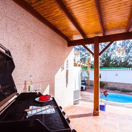 بيت للعطل Strandnahes Hibiscus Mit Privatem Pool By Interhome كوراليهو