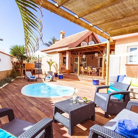 Hébergement de vacances Strandnahes Hibiscus Mit Privatem Pool By Interhome *
