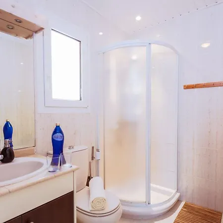 Semesterbostad Strandnahes Hibiscus Mit Privatem Pool By Interhome