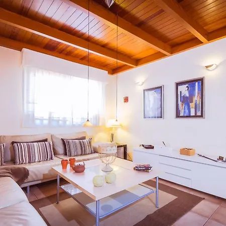 Semesterbostad Strandnahes Hibiscus Mit Privatem Pool By Interhome *