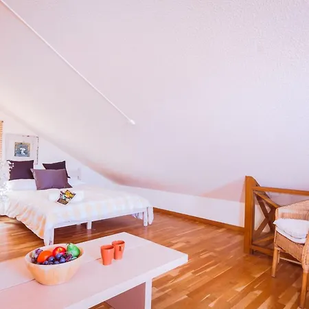 Semesterbostad Strandnahes Hibiscus Mit Privatem Pool By Interhome Corralejo