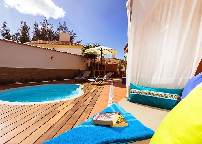 Semesterbostad Strandnahes Hibiscus Mit Privatem Pool By Interhome