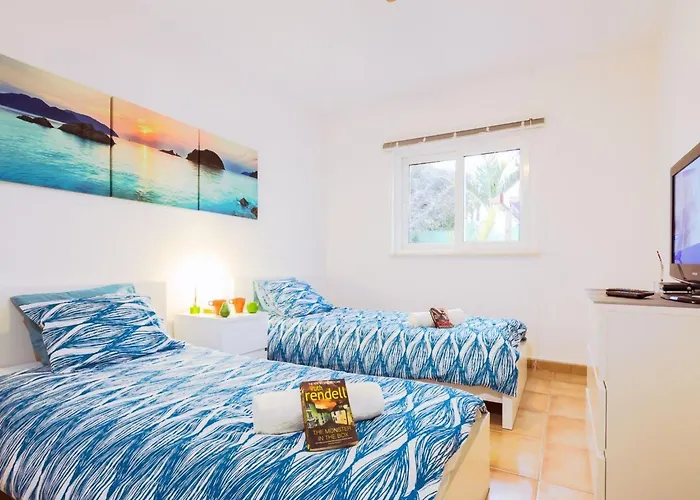 Strandnahes Hibiscus Mit Privatem Pool By Interhome Semesterbostad