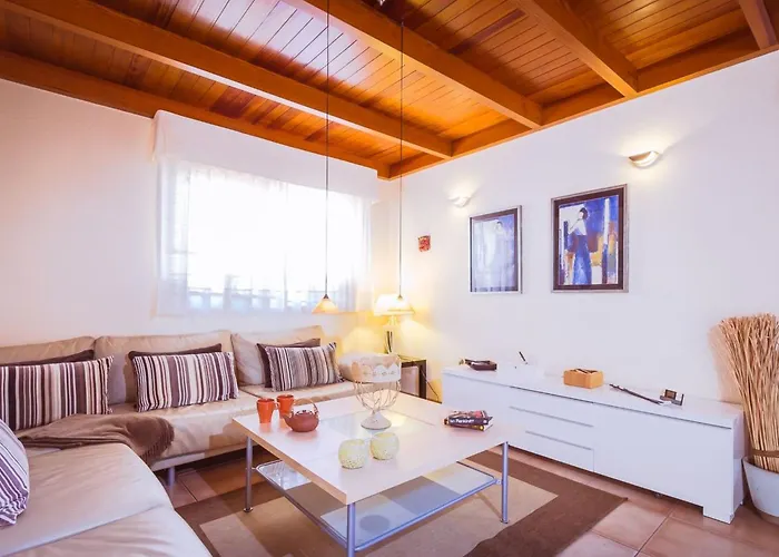 Tatil Evi Strandnahes Hibiscus Mit Privatem Pool By Interhome *