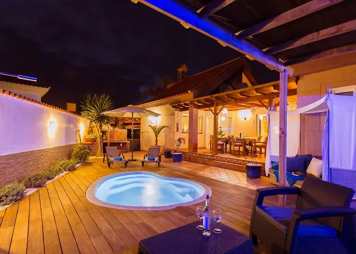 Strandnahes Hibiscus Mit Privatem Pool By Interhome