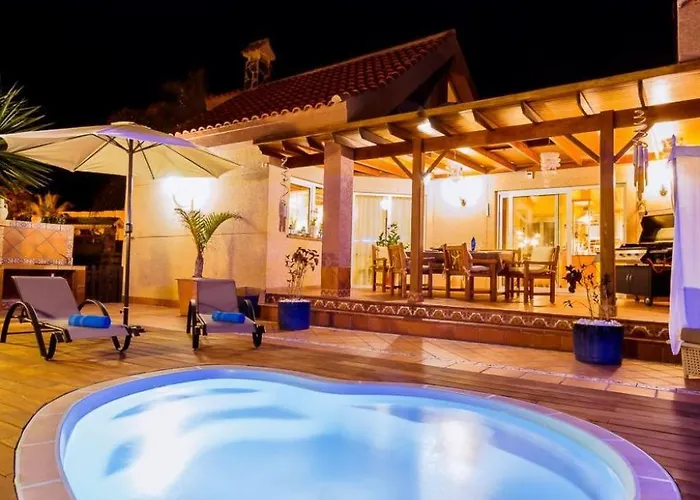 Strandnahes Hibiscus Mit Privatem Pool By Interhome