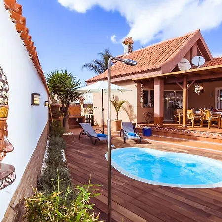 Strandnahes Hibiscus Mit Privatem Pool By Interhome Holiday home